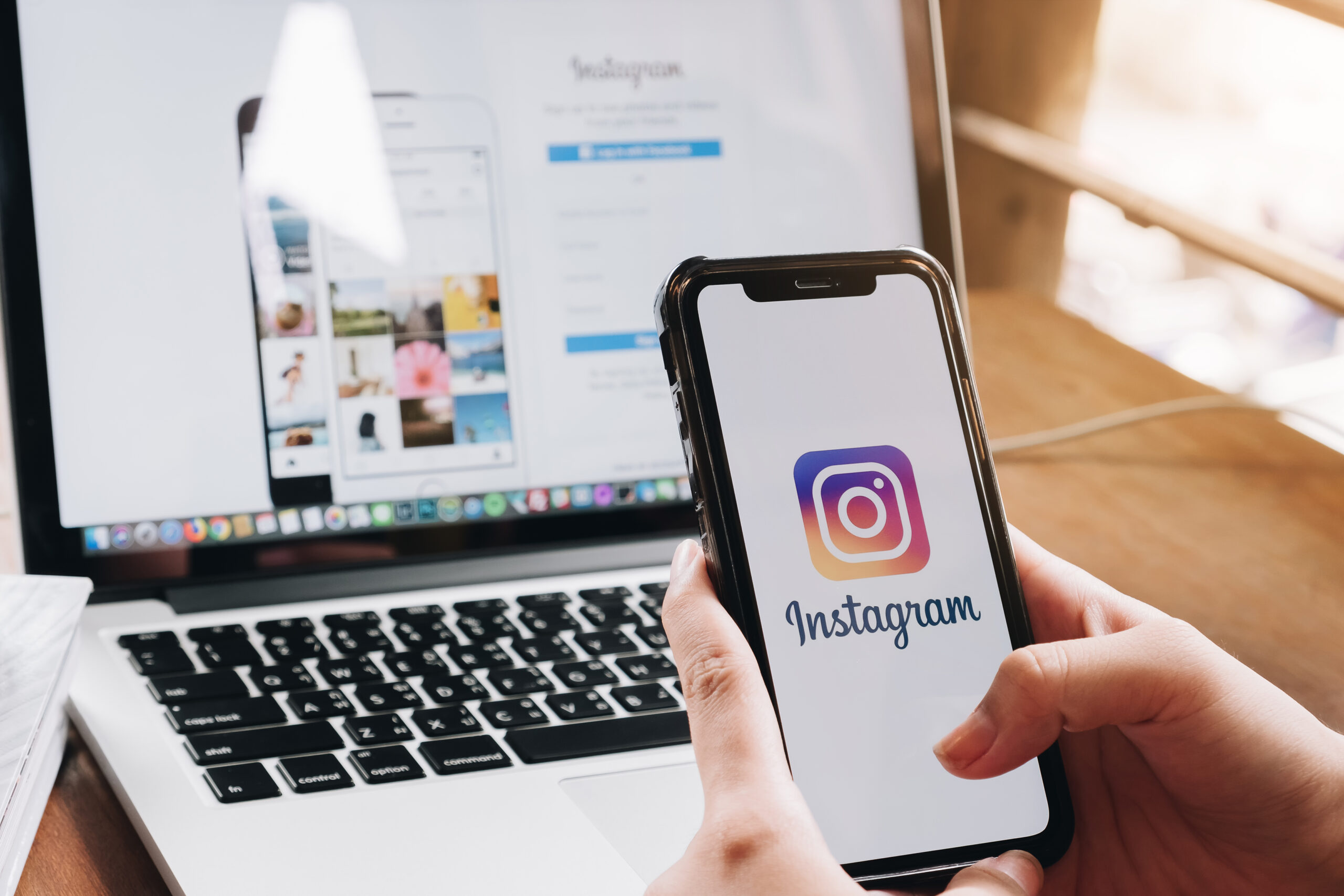 Entrepreneur des Hauts-de-France participant à une formation Instagram professionnelle pour développer sa visibilité et engager sa communauté sur la plateforme
